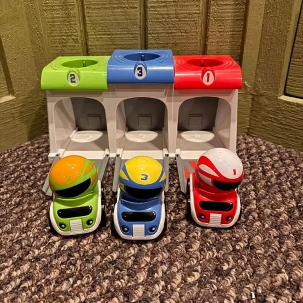 Battat Pop-Up Pals Garage with 3 Cars and Hammer